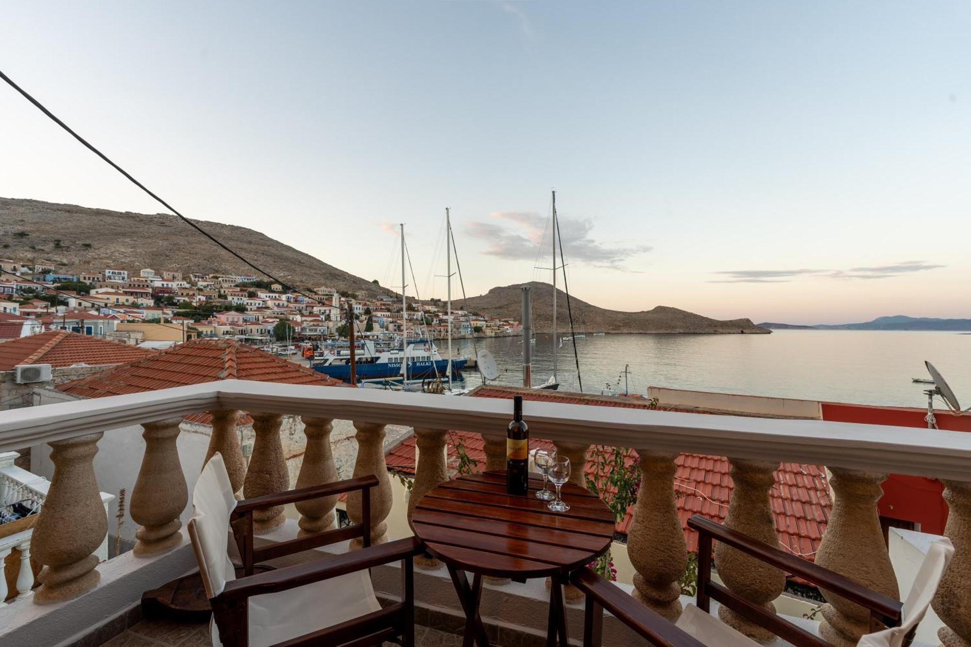 Villa Antonis Chalki Town Exterior photo